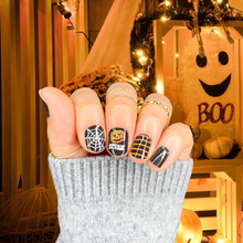Load image into Gallery viewer, Halloween Nail Wraps: Trick or Treat!
