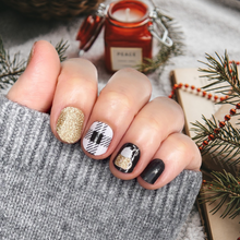 Load image into Gallery viewer, Warm &amp; Cozy Nail Wraps
